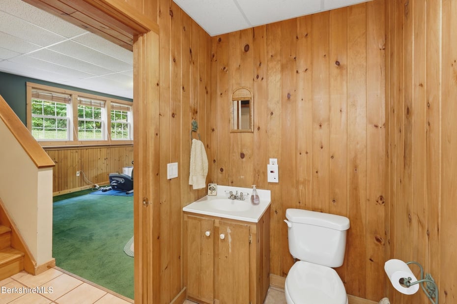 28 Mountain Pond Ln Photo 70