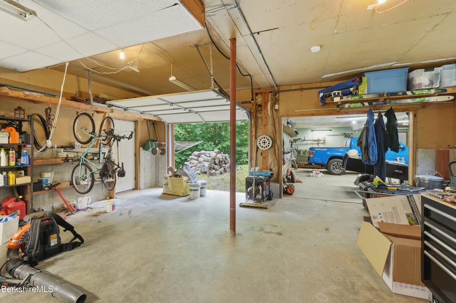 28 Mountain Pond Ln Photo 64