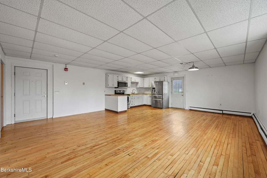 55 Crystal St Photo 20