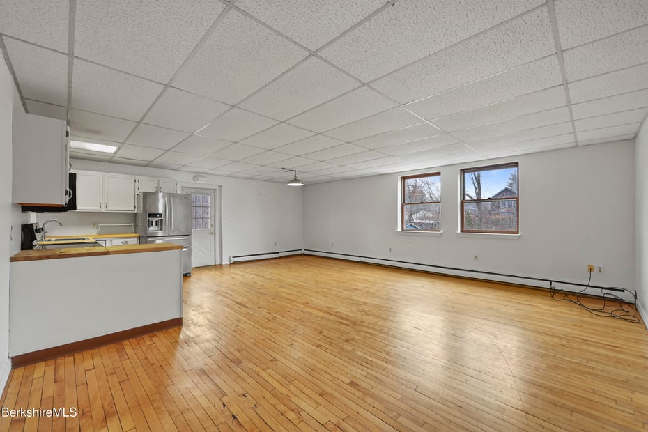 55 Crystal St Photo 21