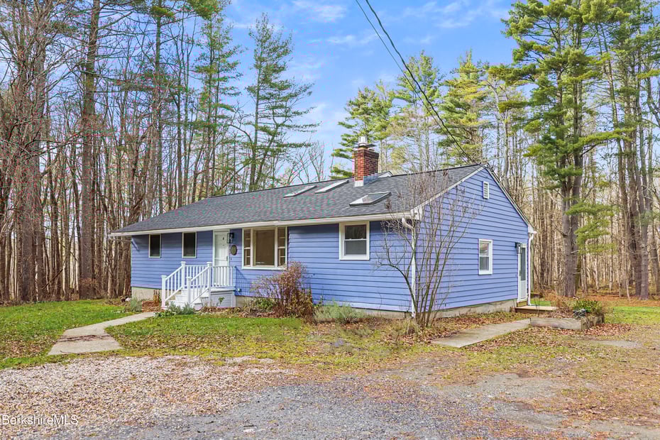 627 Lenox Rd Photo 1