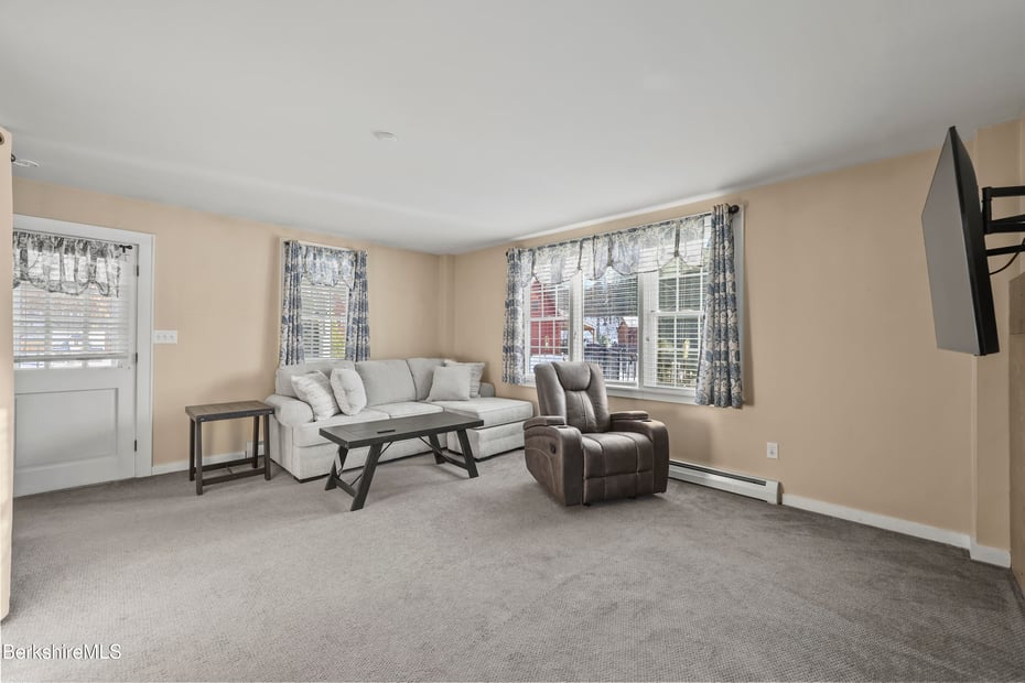 295 Blair Rd Photo 49