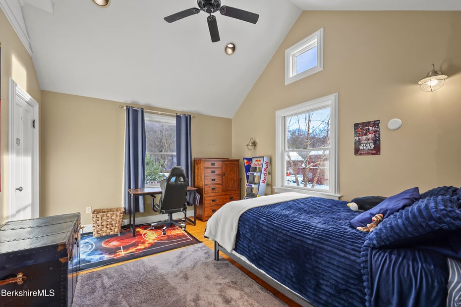 295 Blair Rd Photo 40