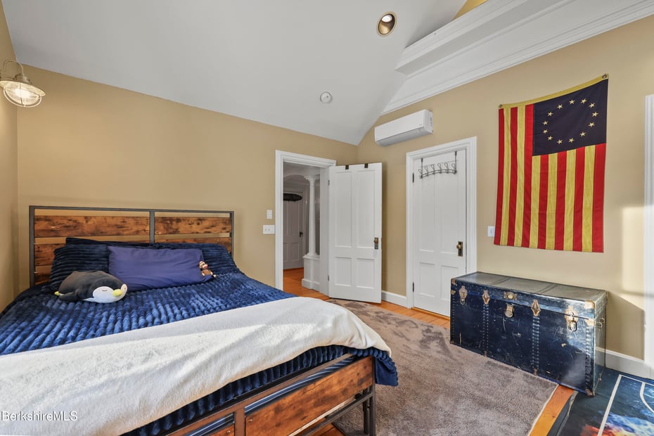 295 Blair Rd Photo 41