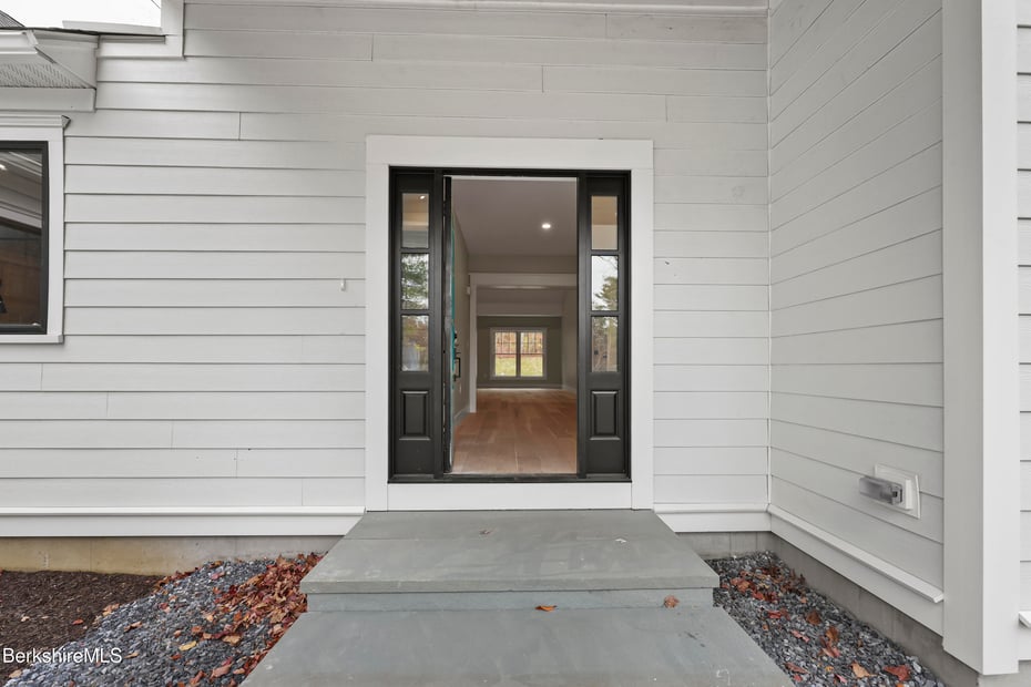 6 Thrushwood Ln Photo 2