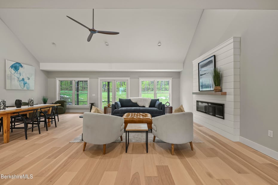 6 Thrushwood Ln Photo 12