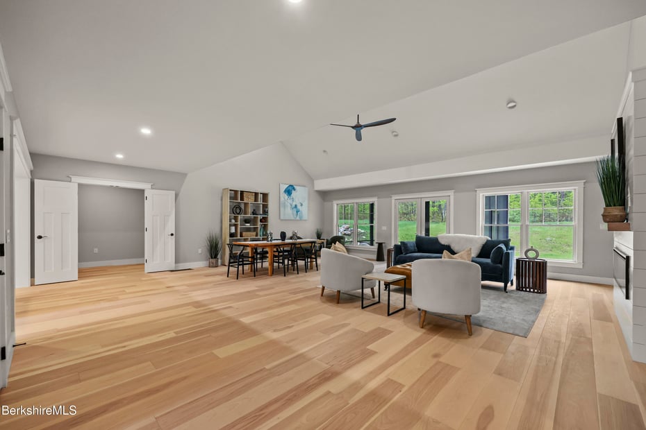 6 Thrushwood Ln Photo 11