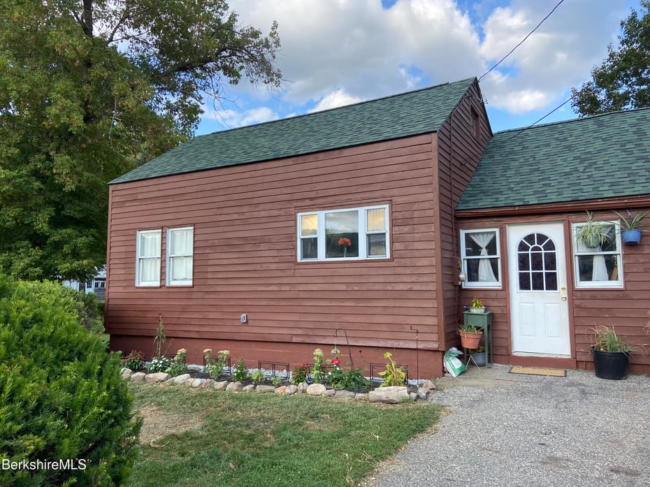 2010-2012 Clayton Mill River Rd Photo 2