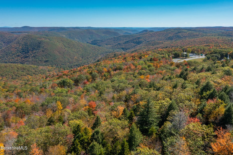 360 Mohawk Trail Photo 9