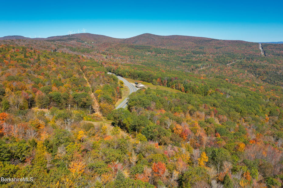 360 Mohawk Trail Photo 11