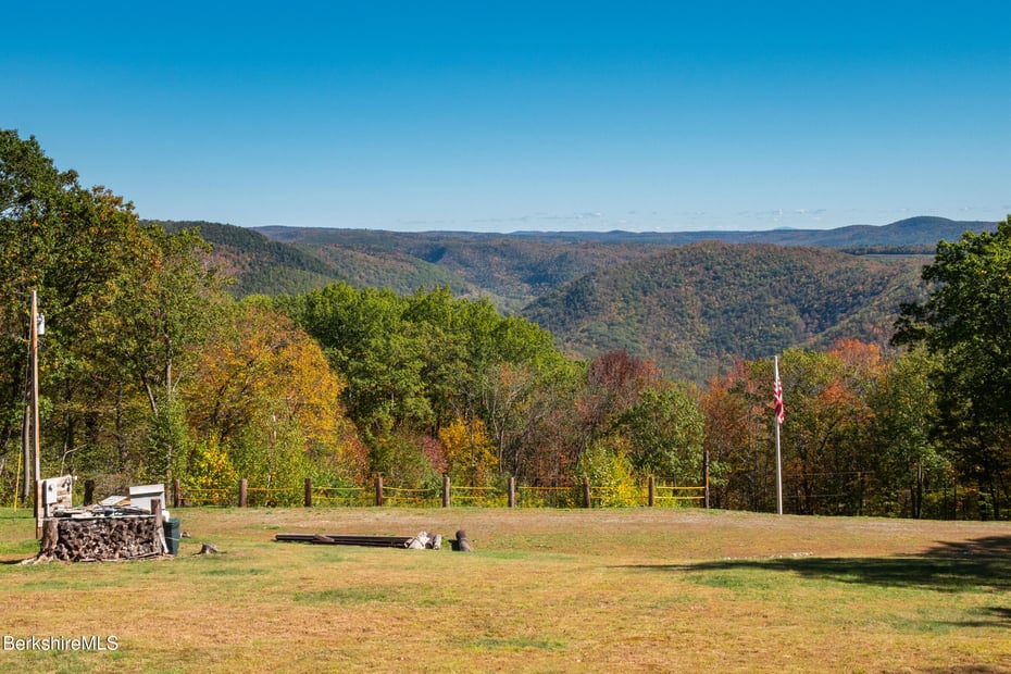 360 Mohawk Trail Photo 8