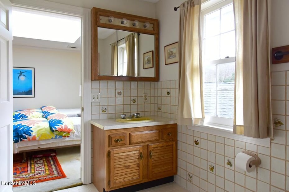 84 B Undermountain Rd Photo 44