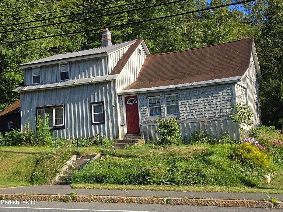 450 River Rd Photo 2