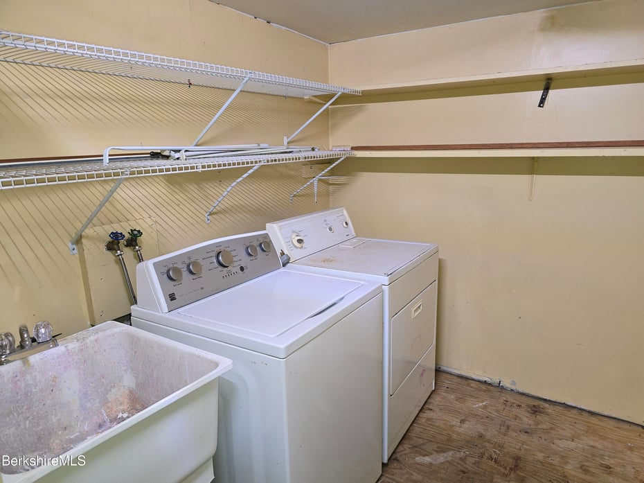 450 River Rd Photo 28