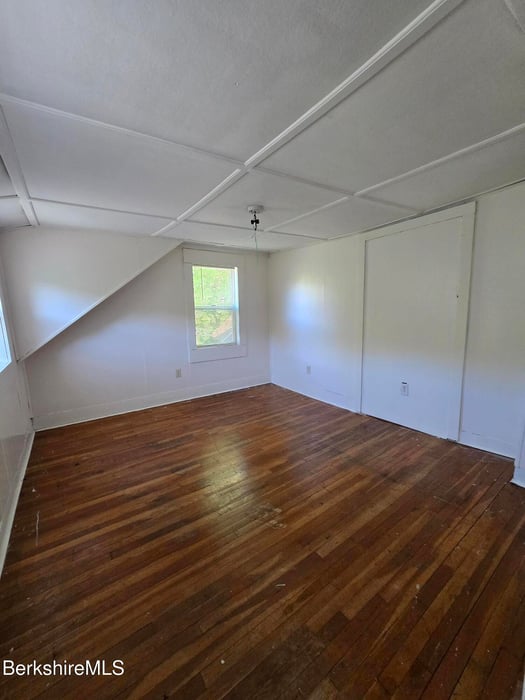 450 River Rd Photo 26