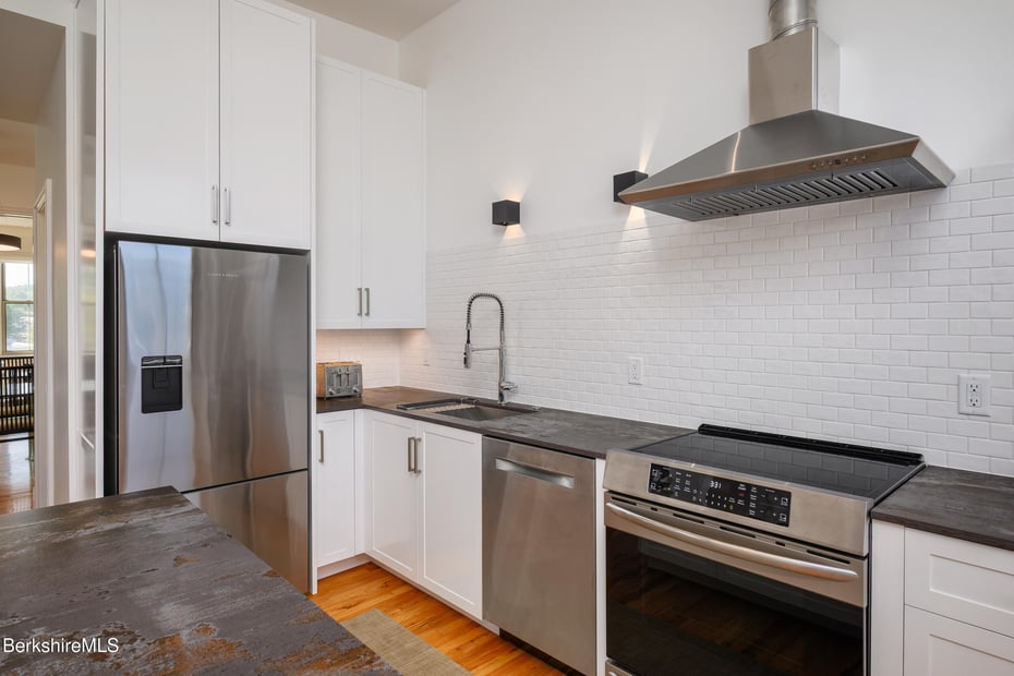 32 Holden St #32 Photo 10