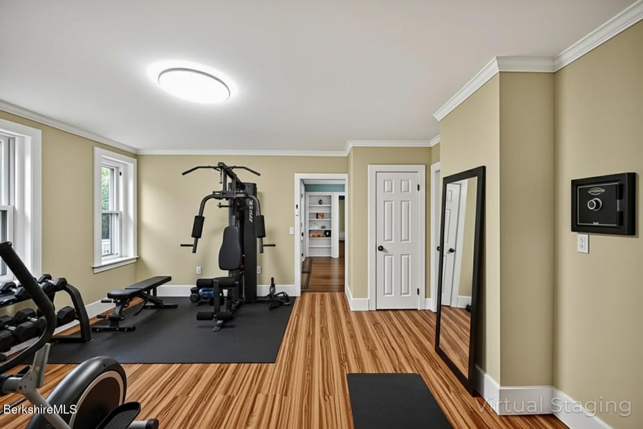 103 Holmes Rd Photo 3