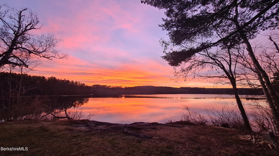 615 Laurel St Photo 20