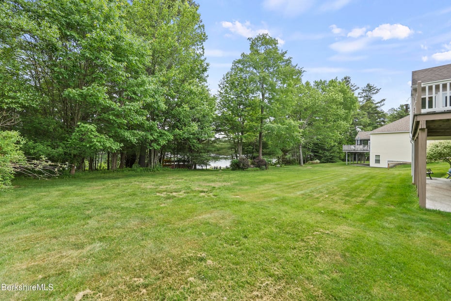275 Pine Cone Ln Photo 44