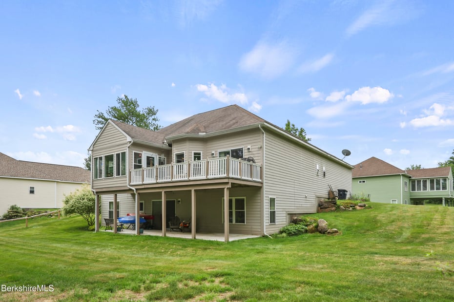275 Pine Cone Ln Photo 43