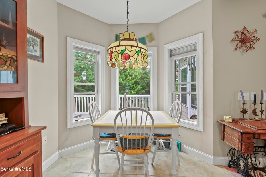 275 Pine Cone Ln Photo 8