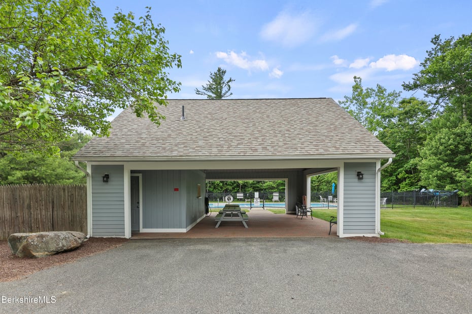 275 Pine Cone Ln Photo 53