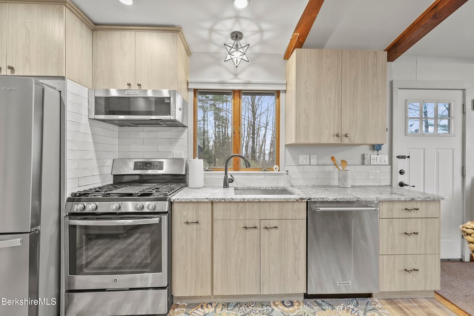 15 Reservoir Rd Photo 22