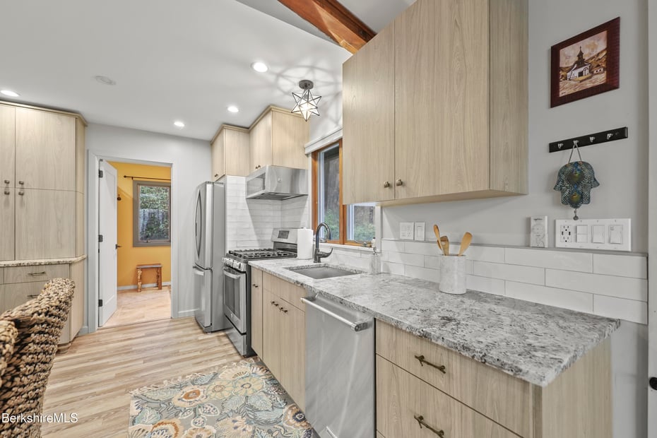 15 Reservoir Rd Photo 21