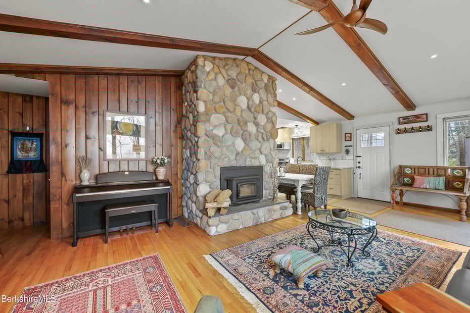 15 Reservoir Rd Photo 17