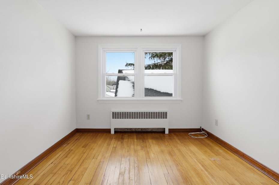 196 Park Ave  #R Photo 13