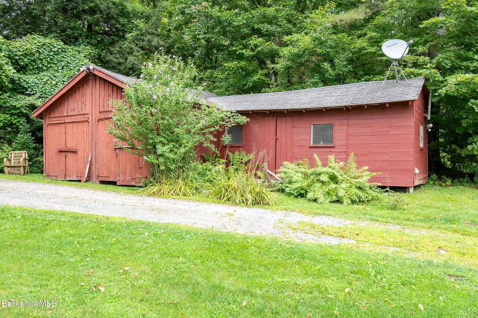 18 South Beech Plain Rd Photo 26