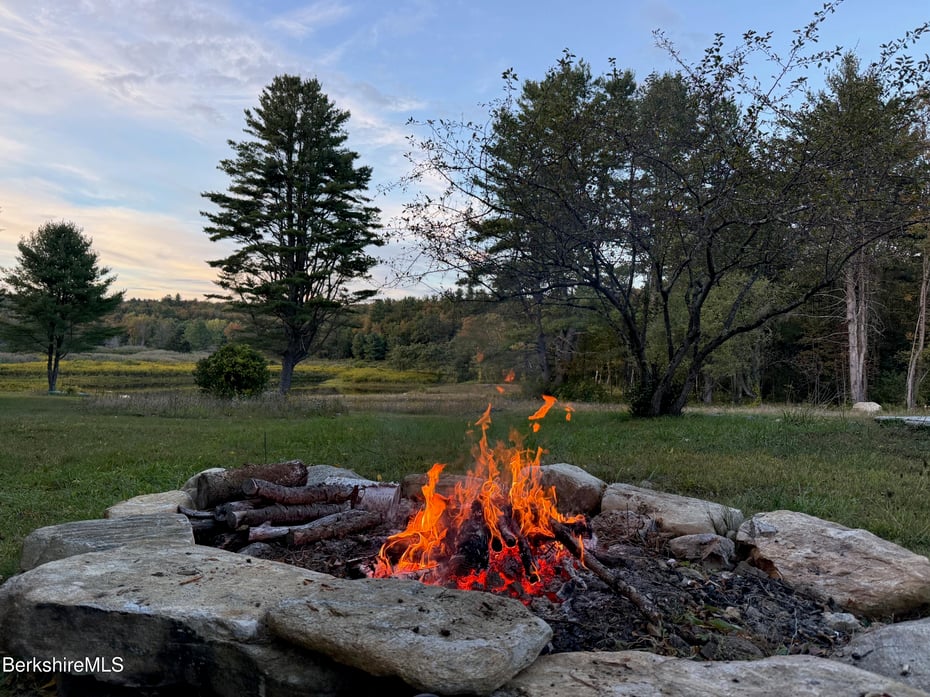 327 Chester Rd Photo 34