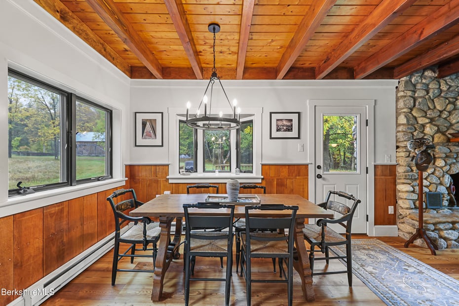 327 Chester Rd Photo 17