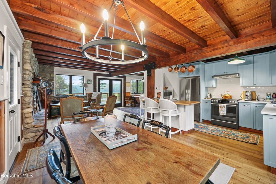 327 Chester Rd Photo 19