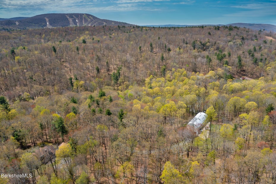 14 Oxbow Rd Photo 6