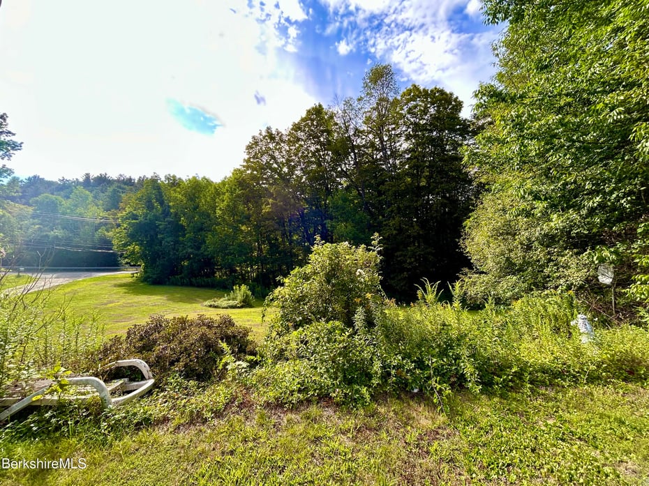 3258 Main St Photo 10