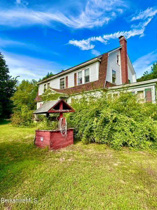 3258 Main St Photo 5