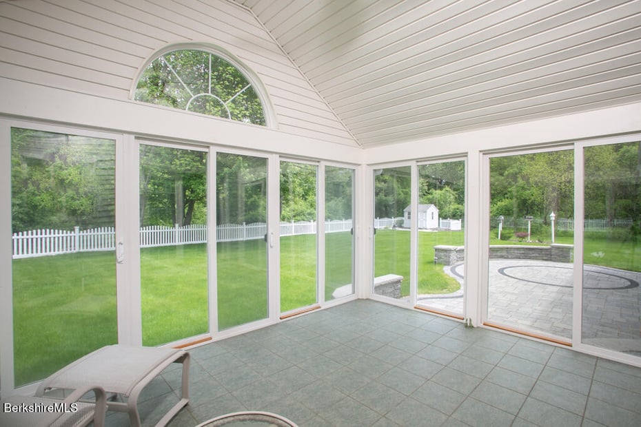 15 Holly Cir Photo 22