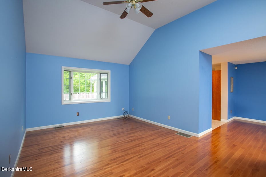 15 Holly Cir Photo 12