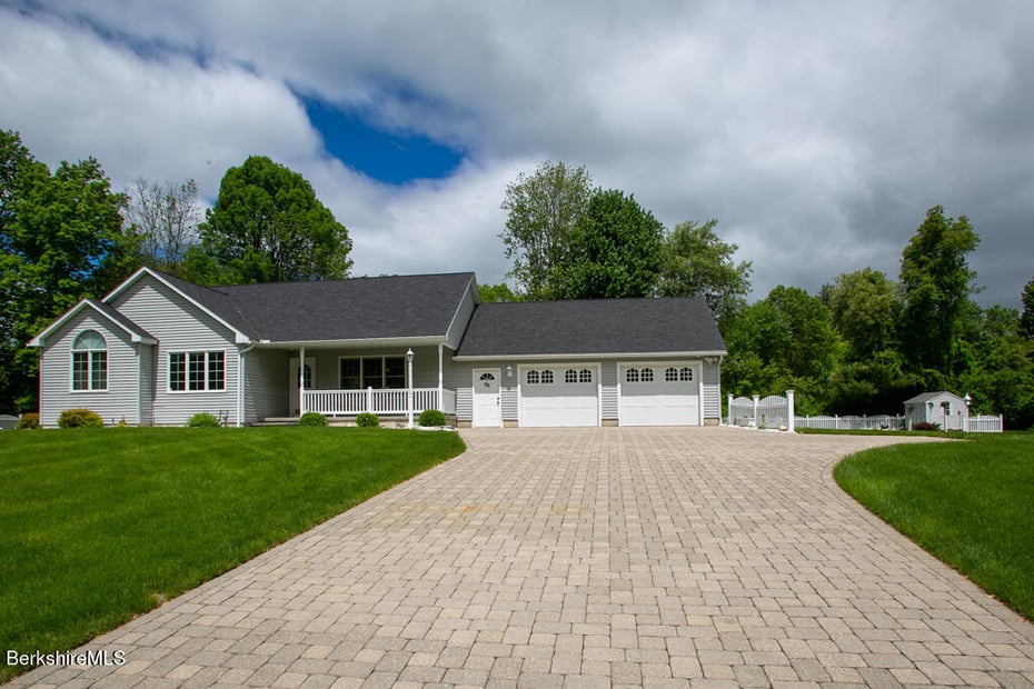15 Holly Cir Photo 32