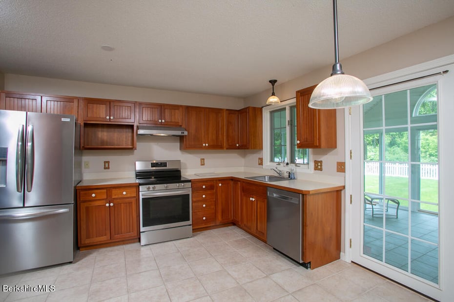 15 Holly Cir Photo 7