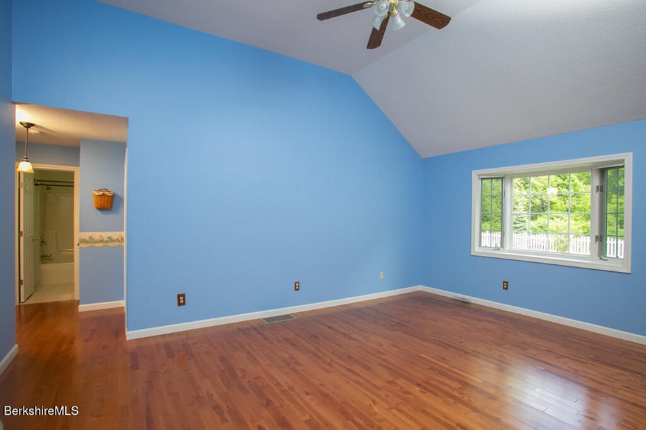 15 Holly Cir Photo 14
