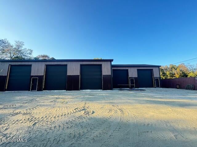 19 Williamstown Rd Photo 3