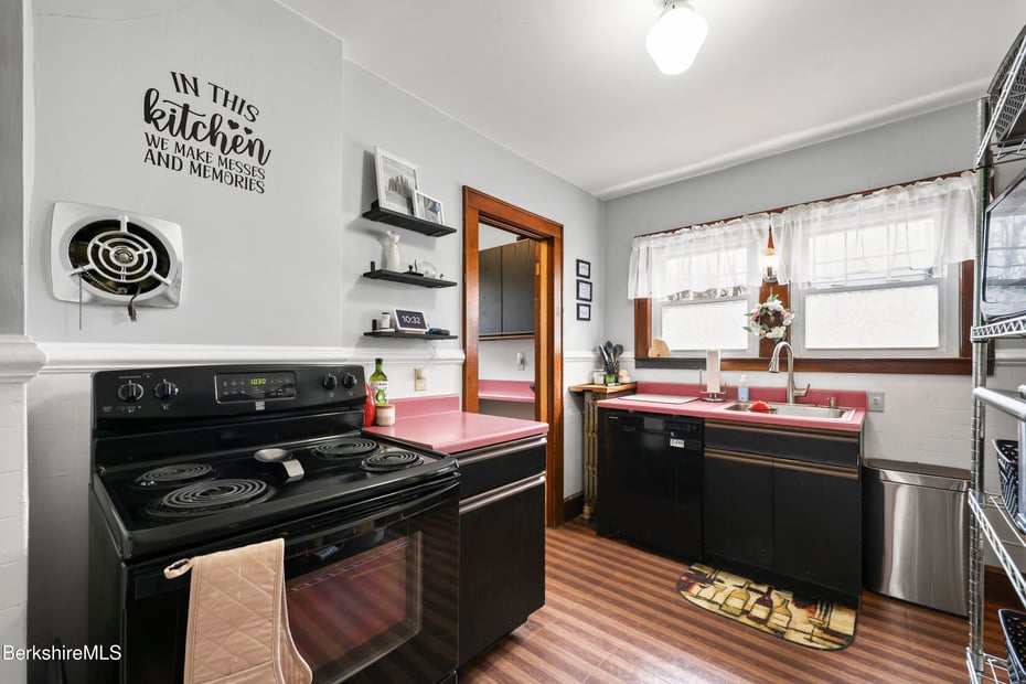 68 Church St Photo 11