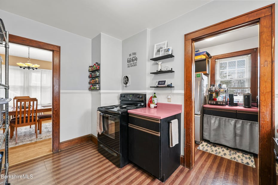 68 Church St Photo 12