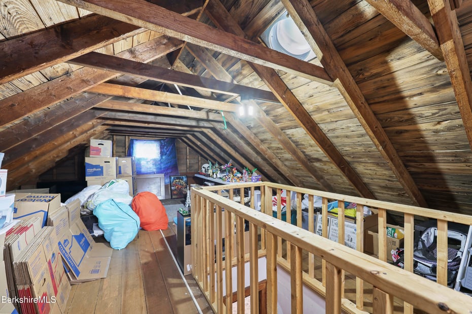 68 Church St Photo 24