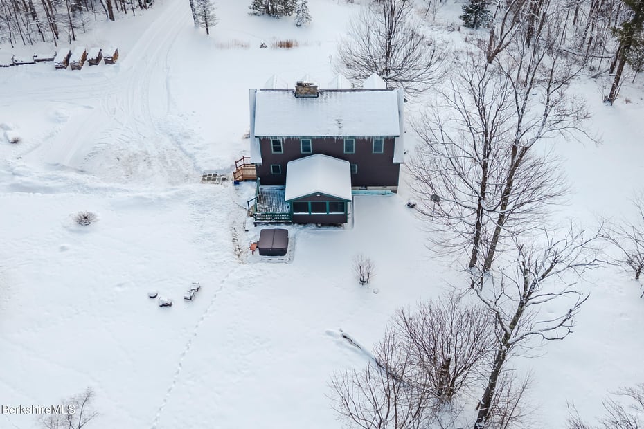 593 Woodmere Rd Photo 36