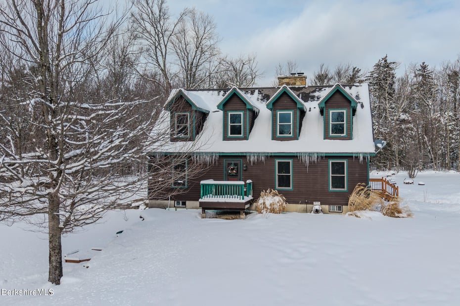 593 Woodmere Rd Photo 1