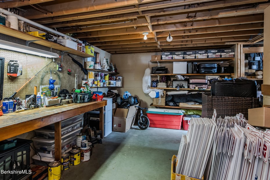 593 Woodmere Rd Photo 28