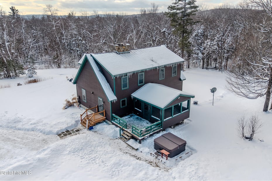 593 Woodmere Rd Photo 38